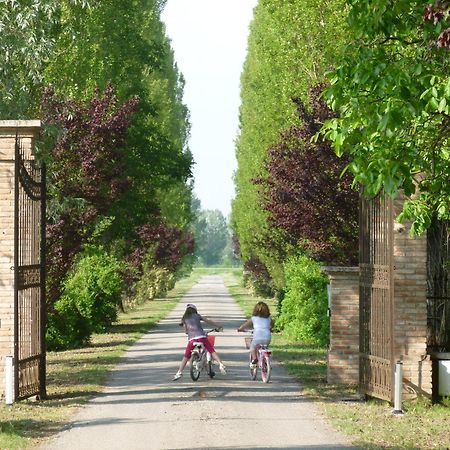 Agriturismo Corte Rocca San Giorgio di Mantova Exteriör bild