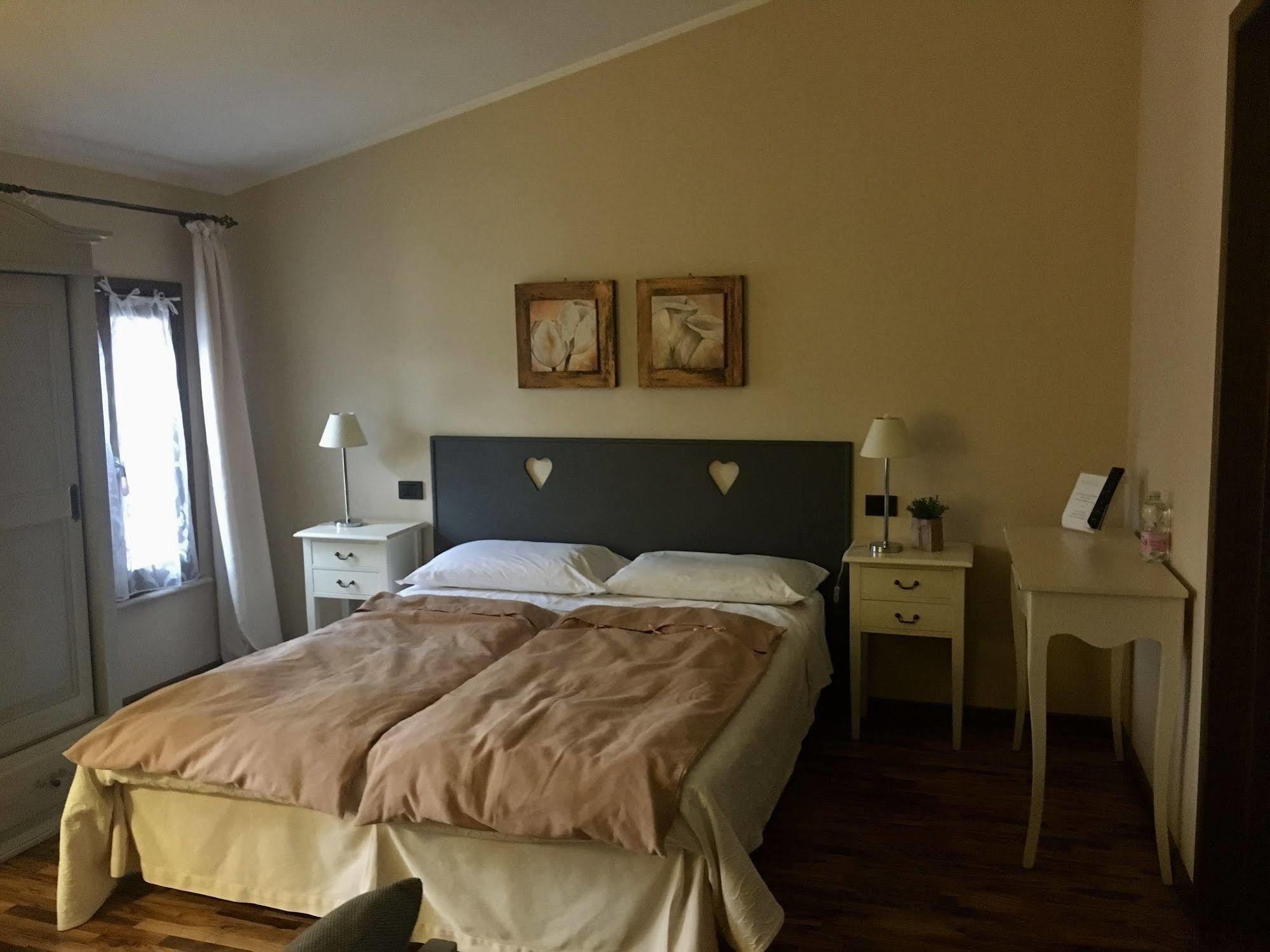 Agriturismo Corte Rocca San Giorgio di Mantova Exteriör bild