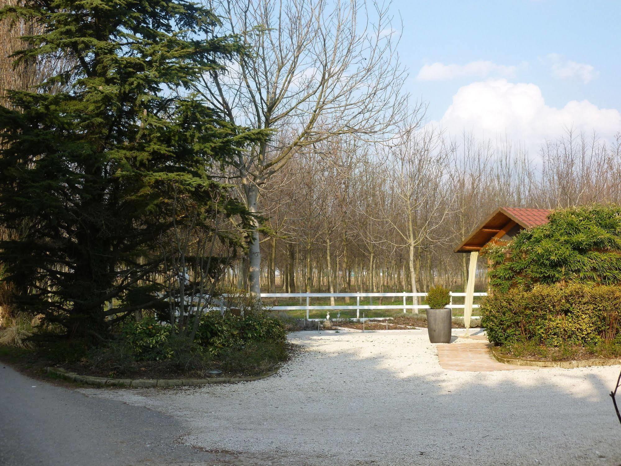 Agriturismo Corte Rocca San Giorgio di Mantova Exteriör bild